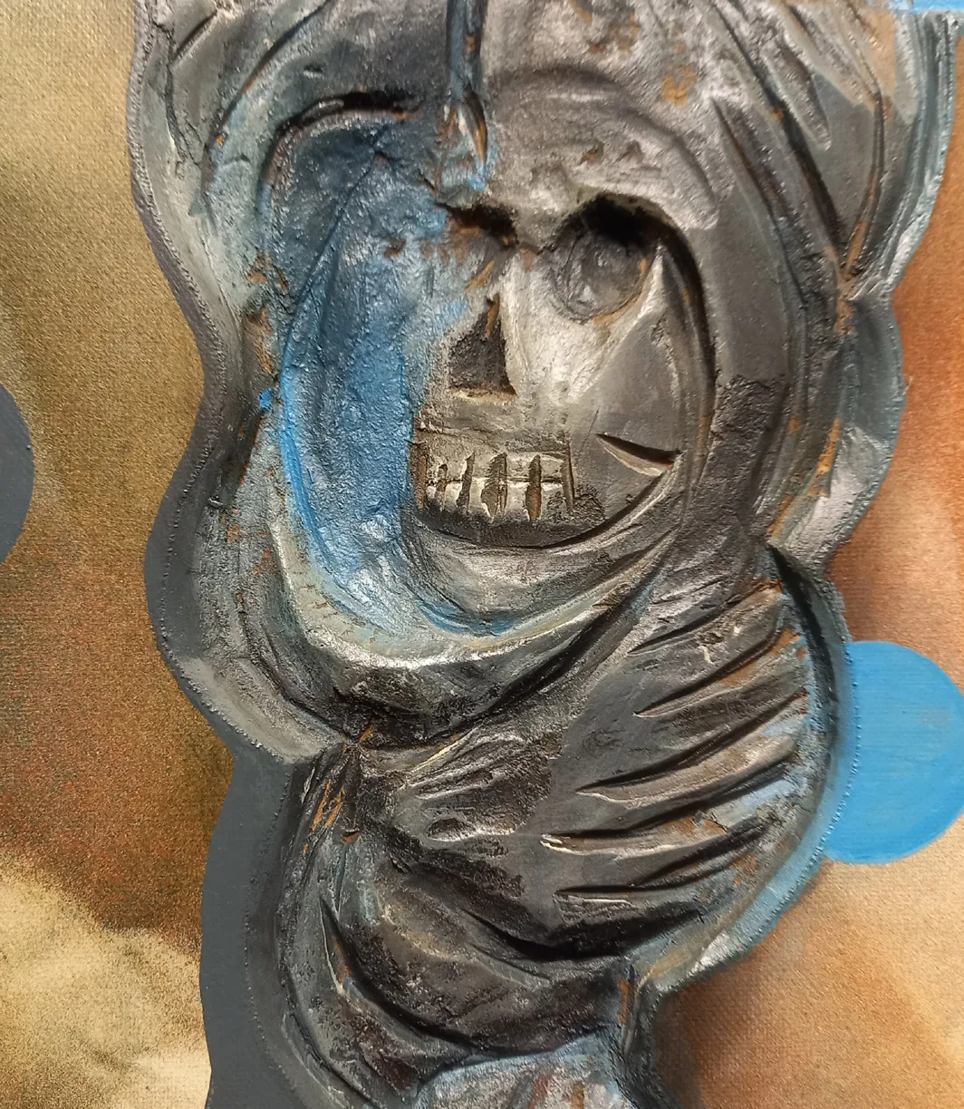 Smoke - la morte è dietro l’angolo (scultopittura)